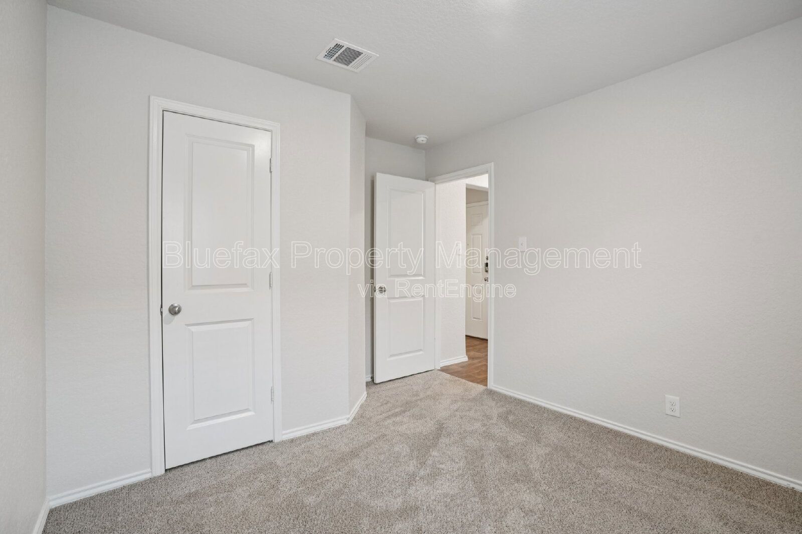 Cozy 1 Story Home in Stoney Creek - Easy Access to Hwy 90 - Large Fenced In Back Yard property image