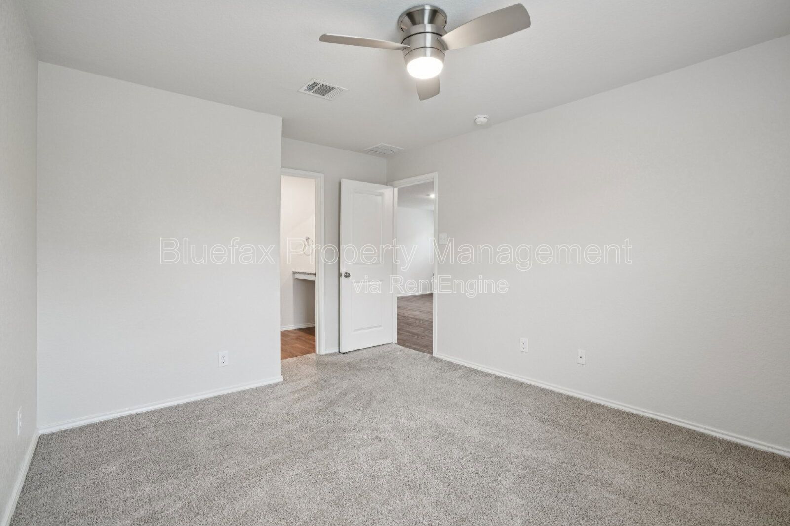 Cozy 1 Story Home in Stoney Creek - Easy Access to Hwy 90 - Large Fenced In Back Yard property image