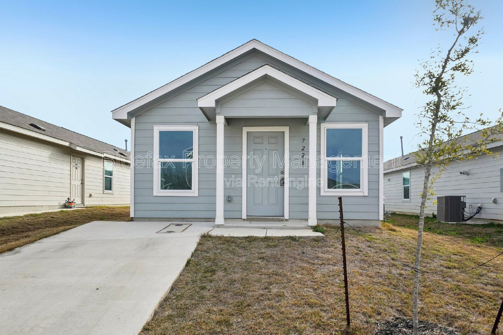 Cozy 3 Bedroom 2 Bath Home with Amazing Amenity Center property image