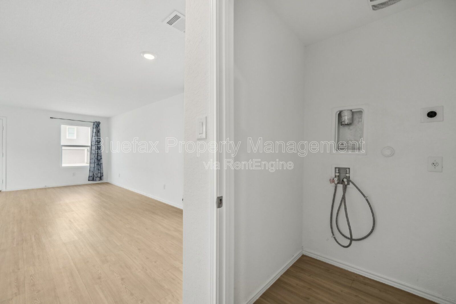 Cozy 3 Bedroom 2 Bath Home with Amazing Amenity Center property image