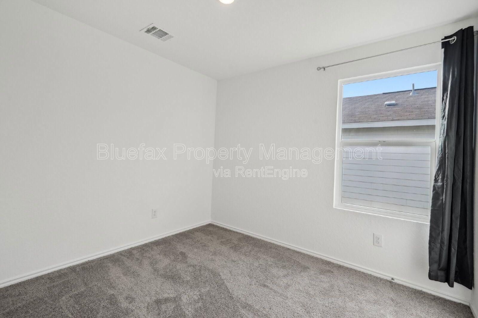 Cozy 3 Bedroom 2 Bath Home with Amazing Amenity Center property image