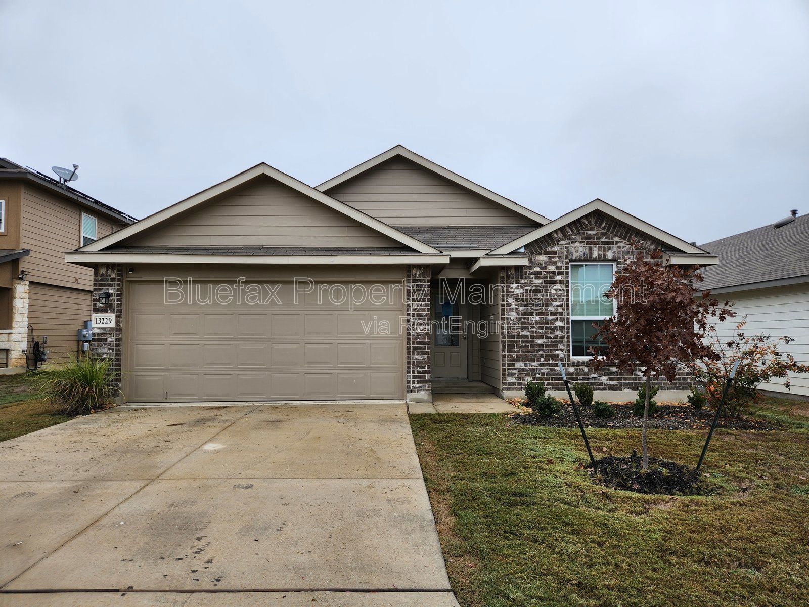 Solar Panels! A Beautiful single-story house at Valley Ranch with Smart Home features and Granite Counter Tops! property image