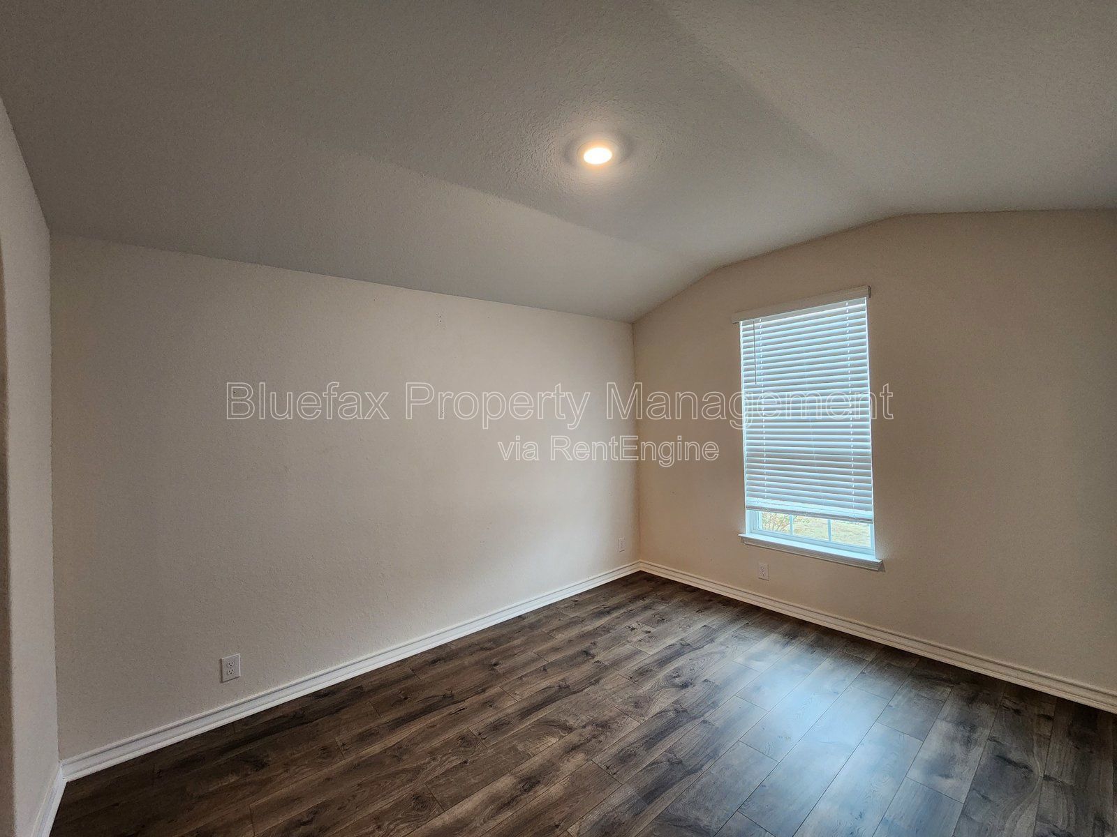 Solar Panels! A Beautiful single-story house at Valley Ranch with Smart Home features and Granite Counter Tops! property image