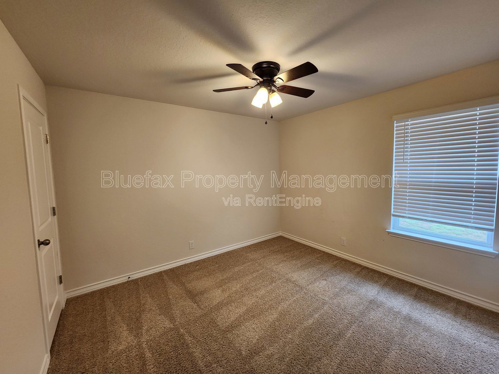 Solar Panels! A Beautiful single-story house at Valley Ranch with Smart Home features and Granite Counter Tops! property image