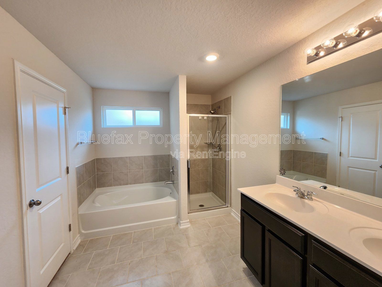 Solar Panels! A Beautiful single-story house at Valley Ranch with Smart Home features and Granite Counter Tops! property image