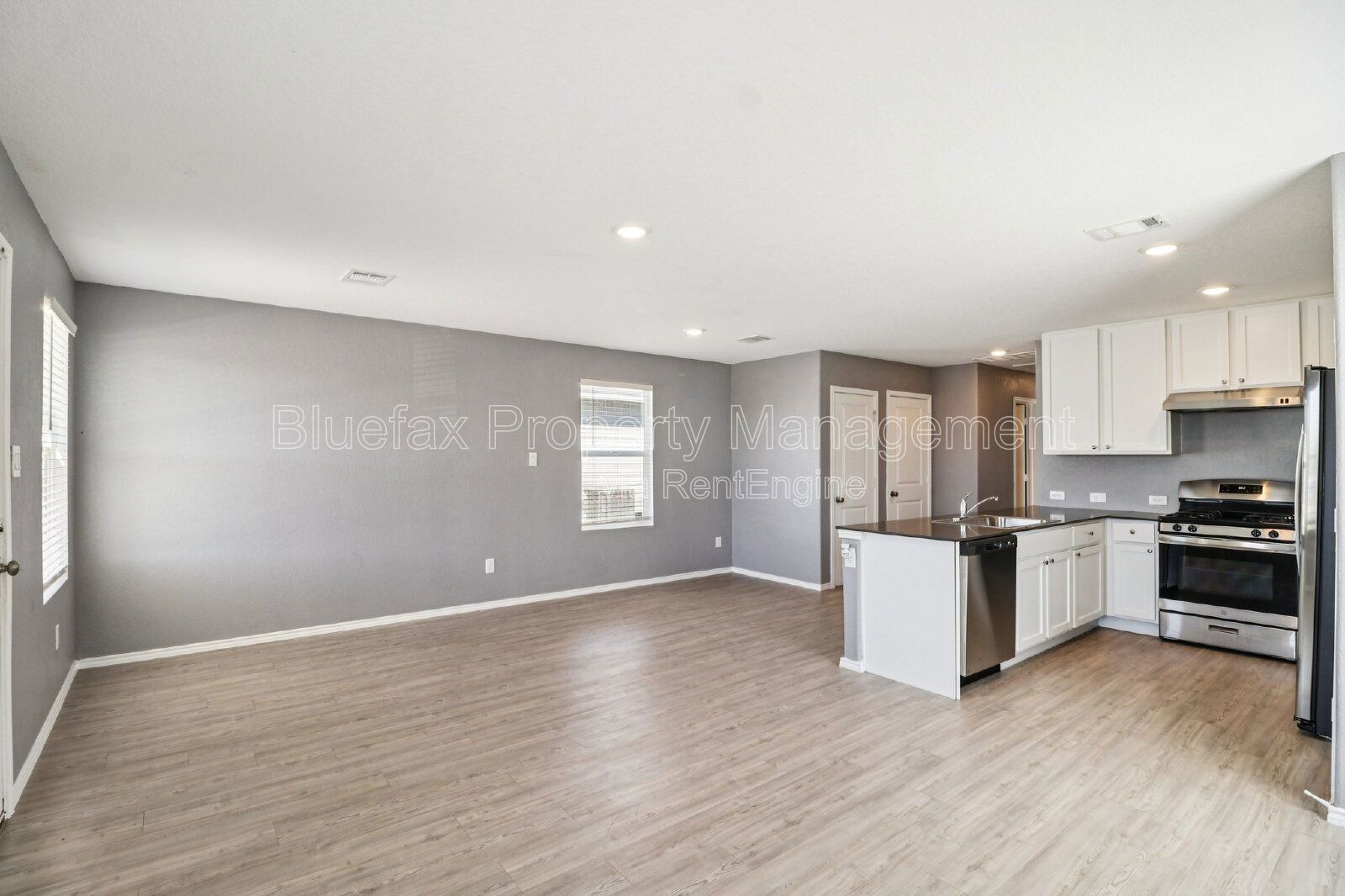 Cozy 3/2 Located in The Silos - Great Amenity Center property image