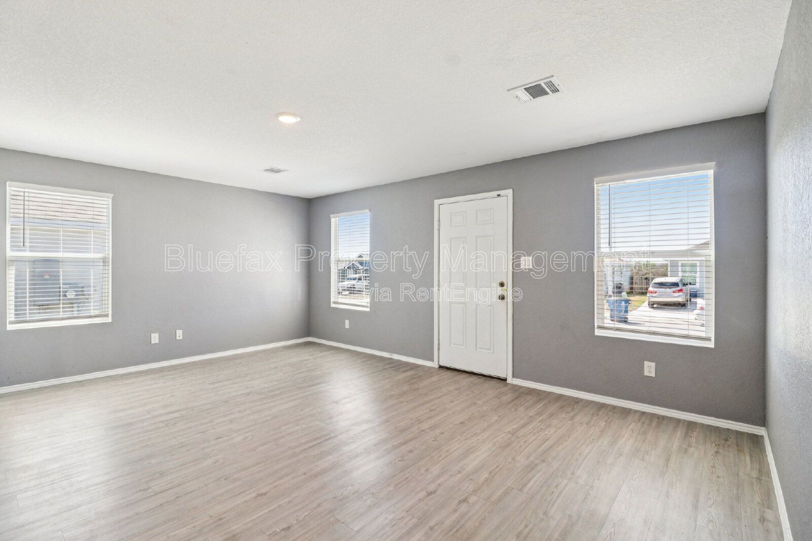 Cozy 3/2 Located in The Silos - Great Amenity Center property image