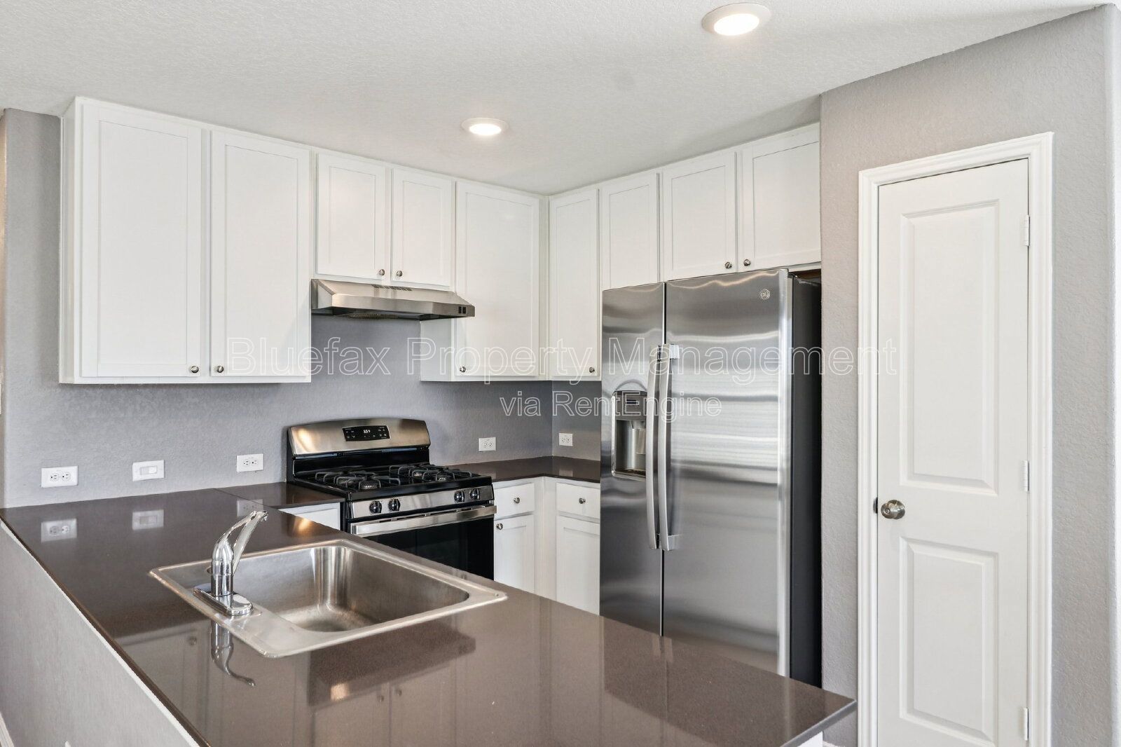 Cozy 3/2 Located in The Silos - Great Amenity Center property image