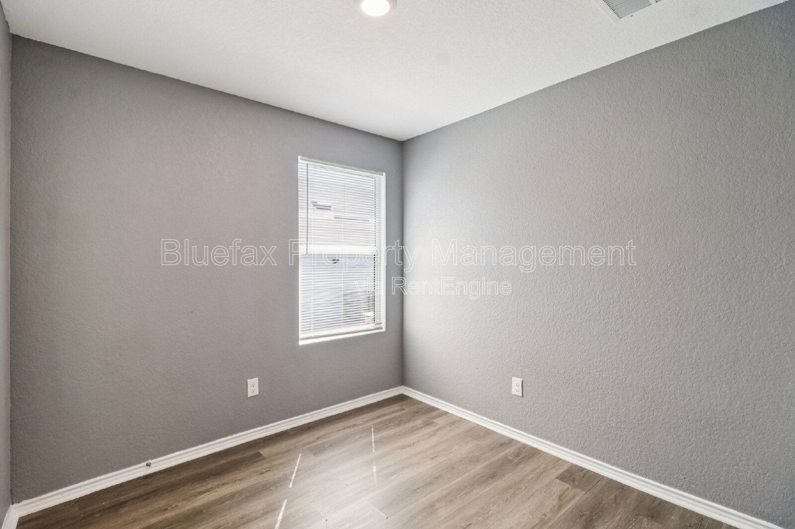 Cozy 3/2 Located in The Silos - Great Amenity Center property image