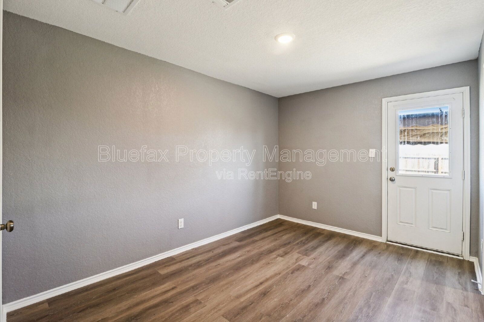 Cozy 3/2 Located in The Silos - Great Amenity Center property image