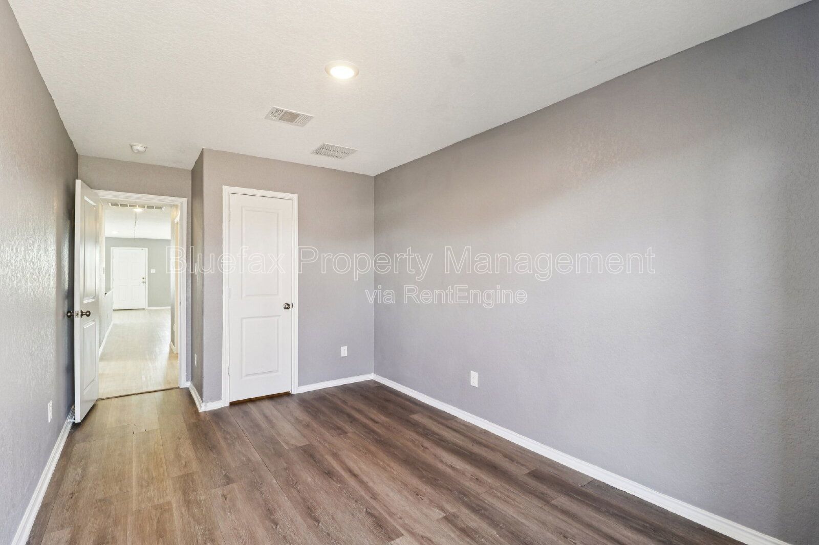 Cozy 3/2 Located in The Silos - Great Amenity Center property image