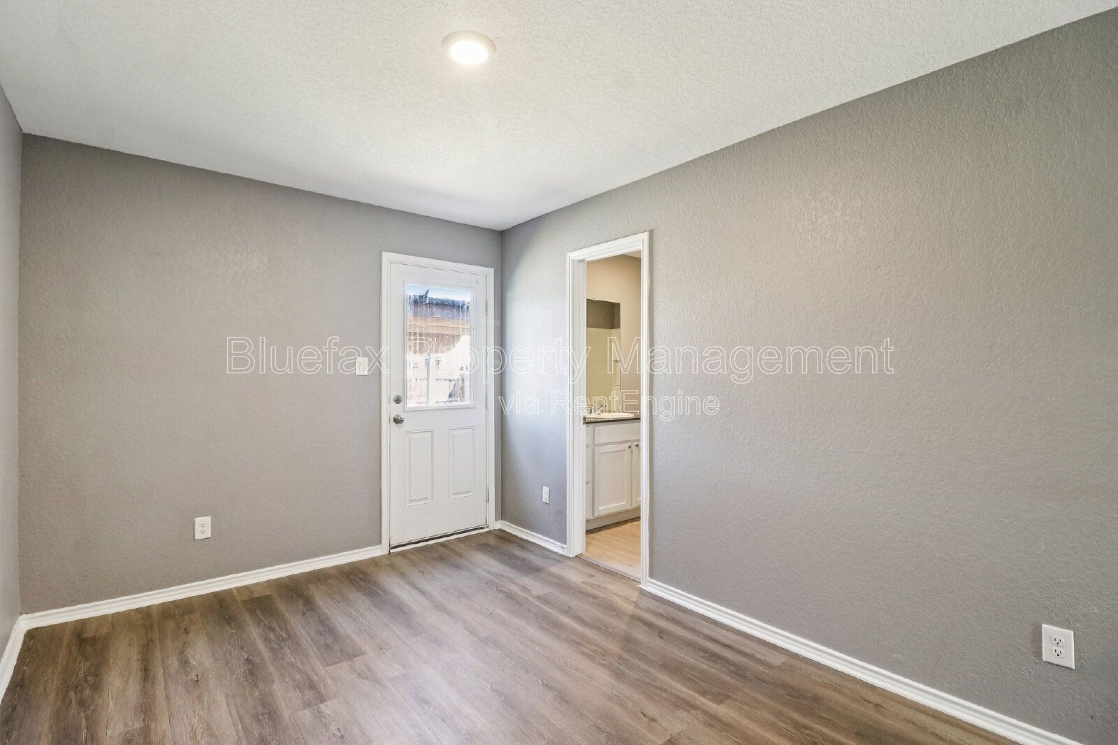 Cozy 3/2 Located in The Silos - Great Amenity Center property image