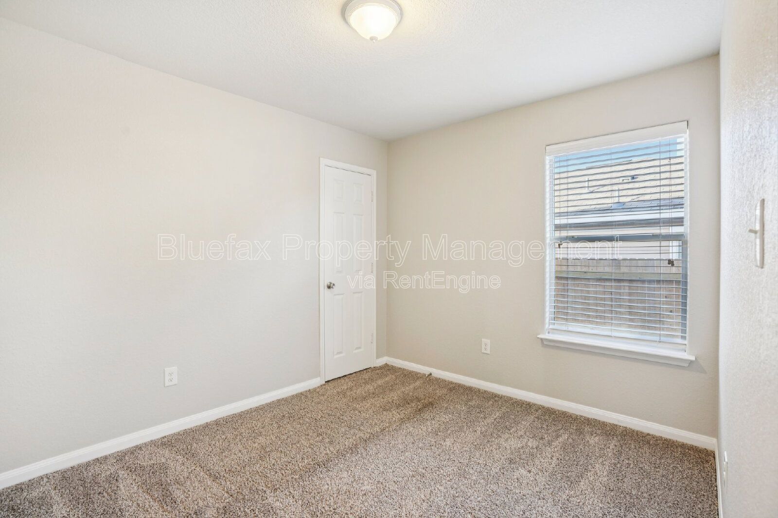 Great Price on a 1 story 3/2 with Easy Access to Hwy 90 / Loop 1604 & 410 - Minutes to JBSA Lackland! property image