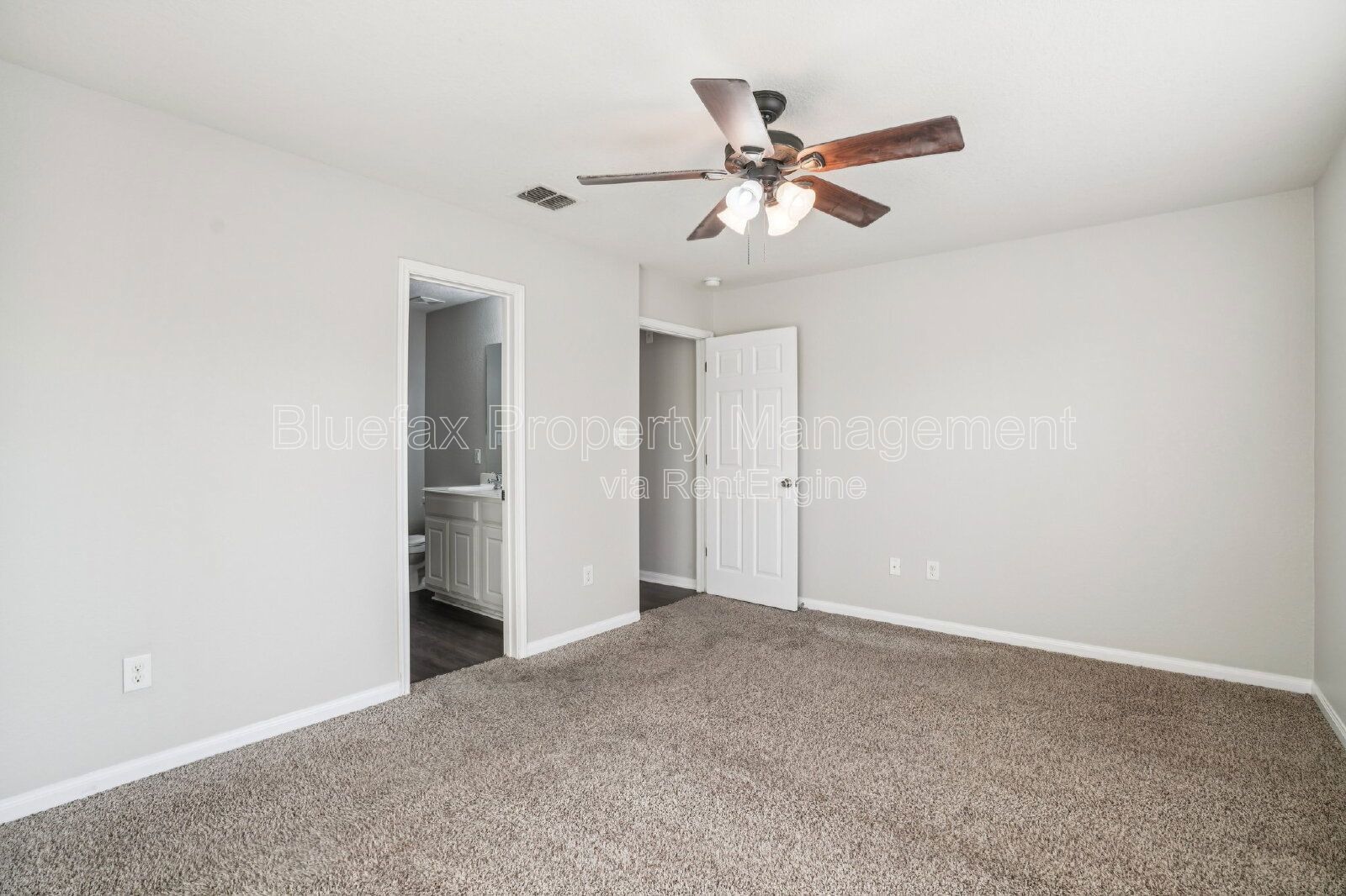 Great Price on a 1 story 3/2 with Easy Access to Hwy 90 / Loop 1604 & 410 - Minutes to JBSA Lackland! property image
