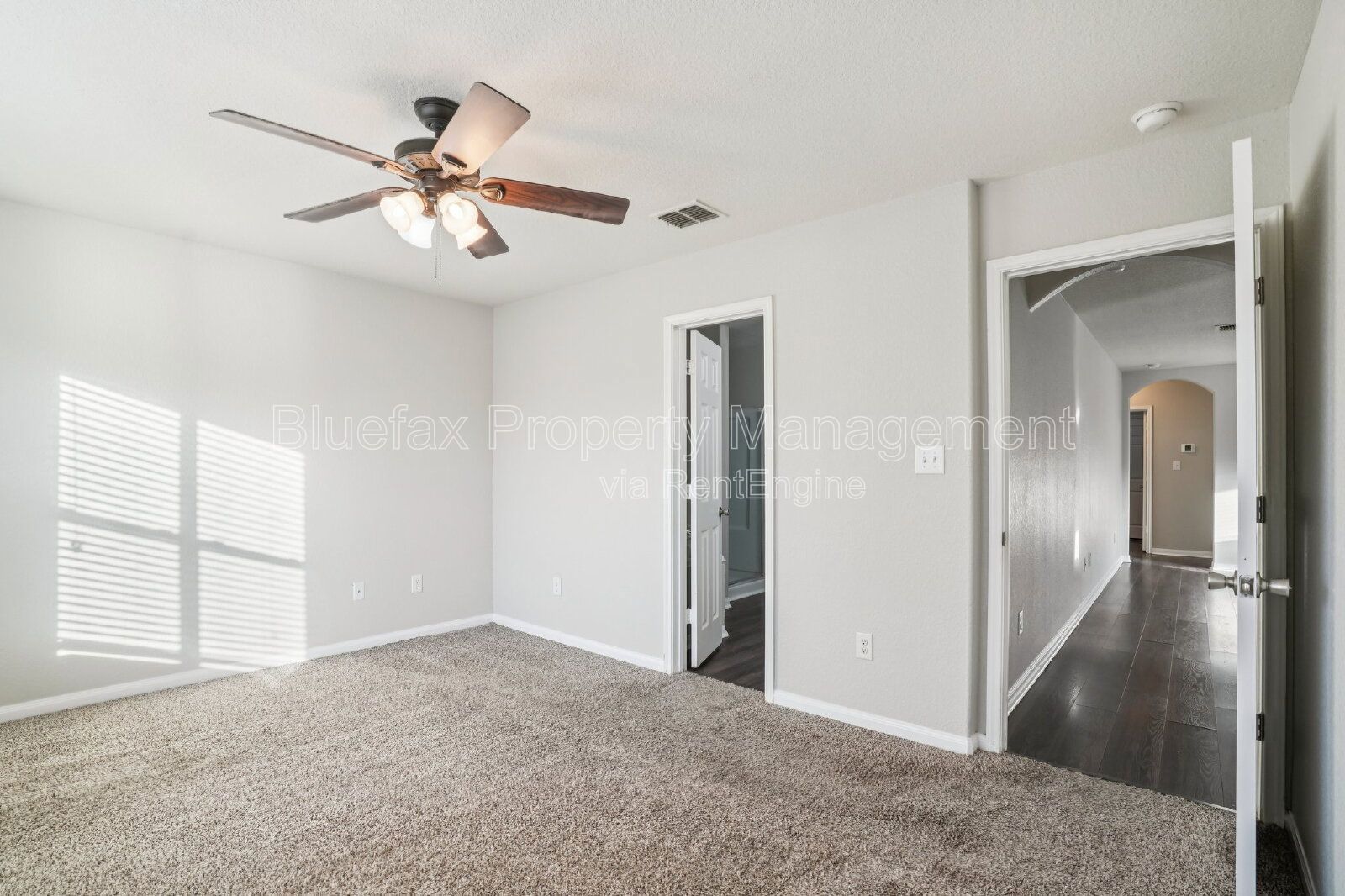 Great Price on a 1 story 3/2 with Easy Access to Hwy 90 / Loop 1604 & 410 - Minutes to JBSA Lackland! property image