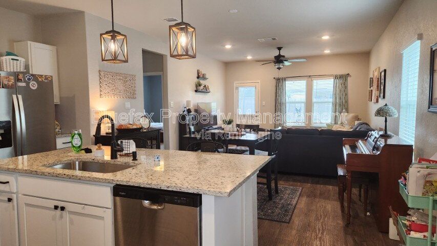 Red Bird Ranch - Multiple Amenity Centers Including Pools, Workout Rooms, Basketball, Tennis, Playgrounds property image