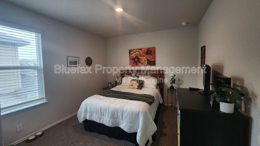 Red Bird Ranch - Multiple Amenity Centers Including Pools, Workout Rooms, Basketball, Tennis, Playgrounds property image