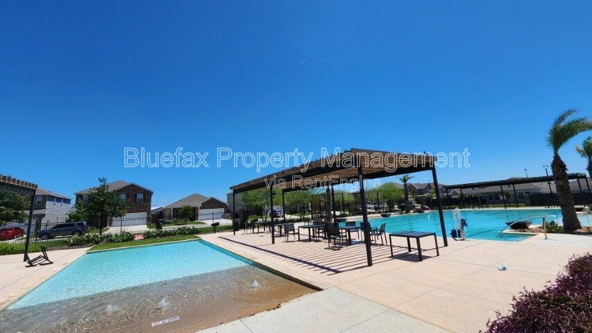 Charming 3-Bedroom Oasis in Trails at Culebra - Easy Access to Park, Pools, and Harlan High School! property image