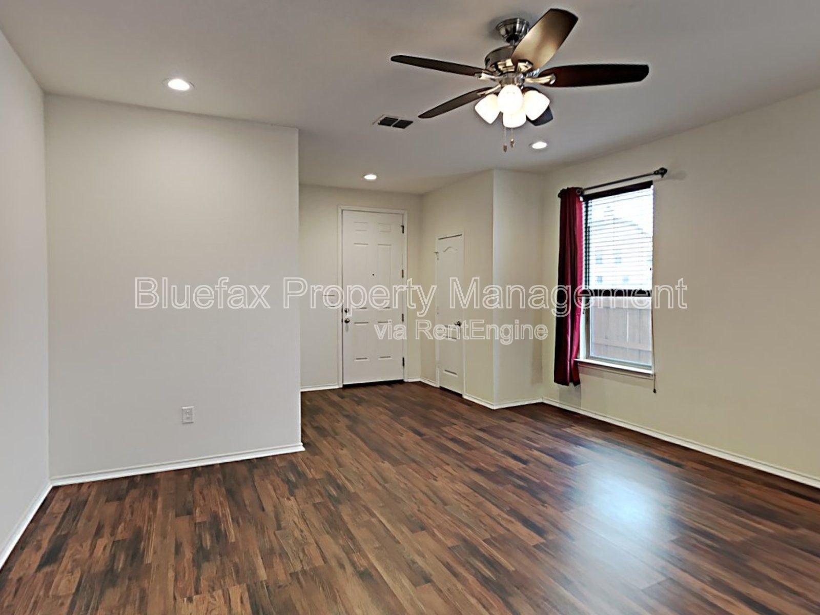 3 Bedroom Home with Solar Panels just MINUTES FROM JBSA LACKLAND property image