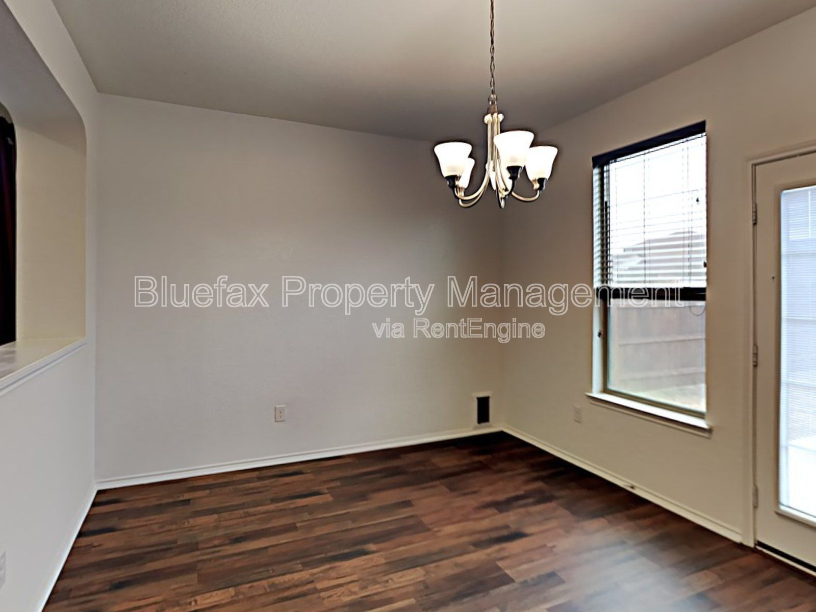 3 Bedroom Home with Solar Panels just MINUTES FROM JBSA LACKLAND property image