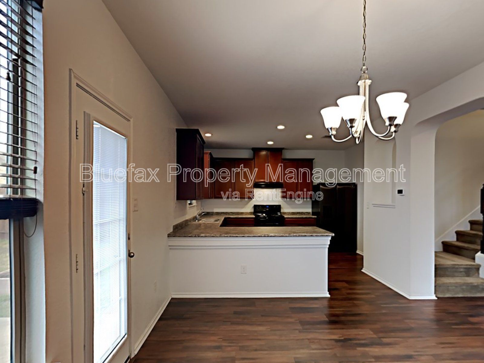 3 Bedroom Home with Solar Panels just MINUTES FROM JBSA LACKLAND property image