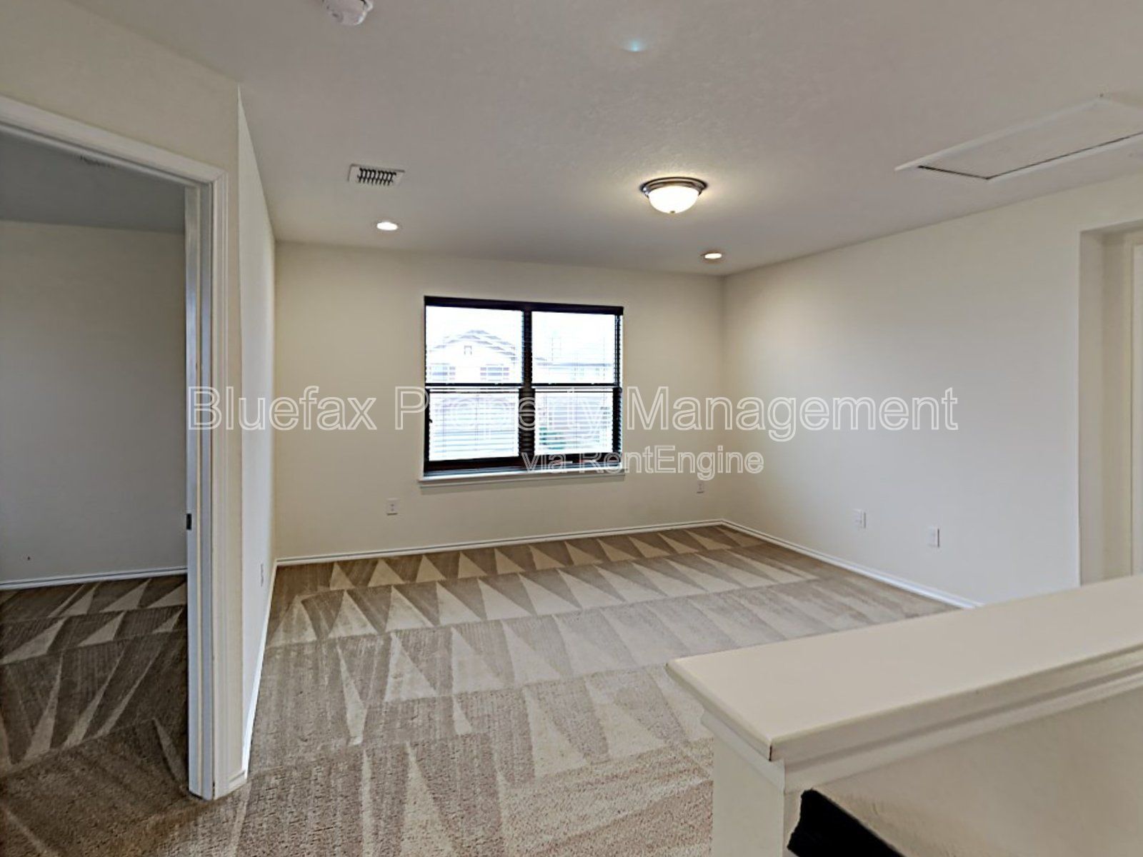 3 Bedroom Home with Solar Panels just MINUTES FROM JBSA LACKLAND property image