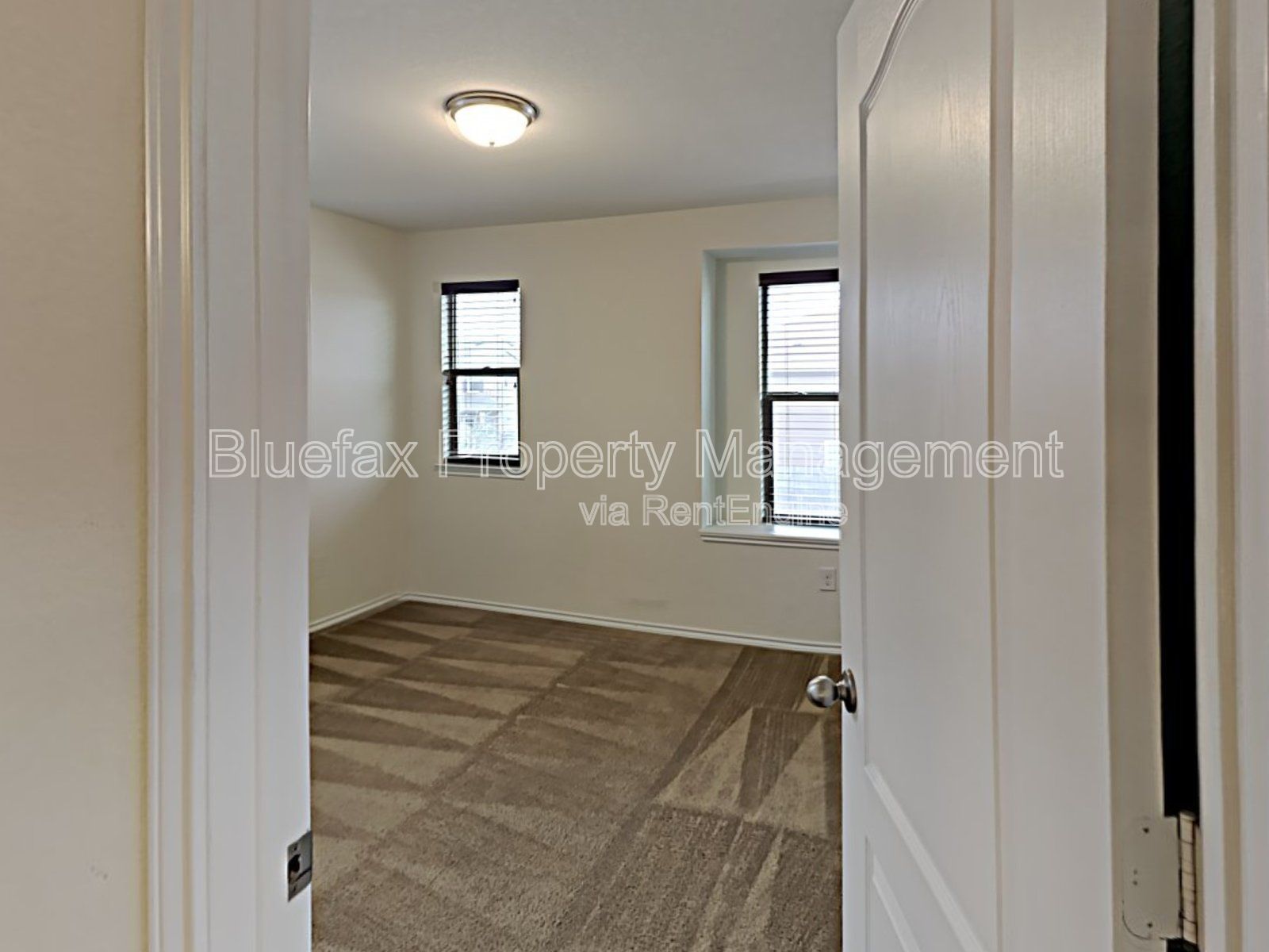 3 Bedroom Home with Solar Panels just MINUTES FROM JBSA LACKLAND property image