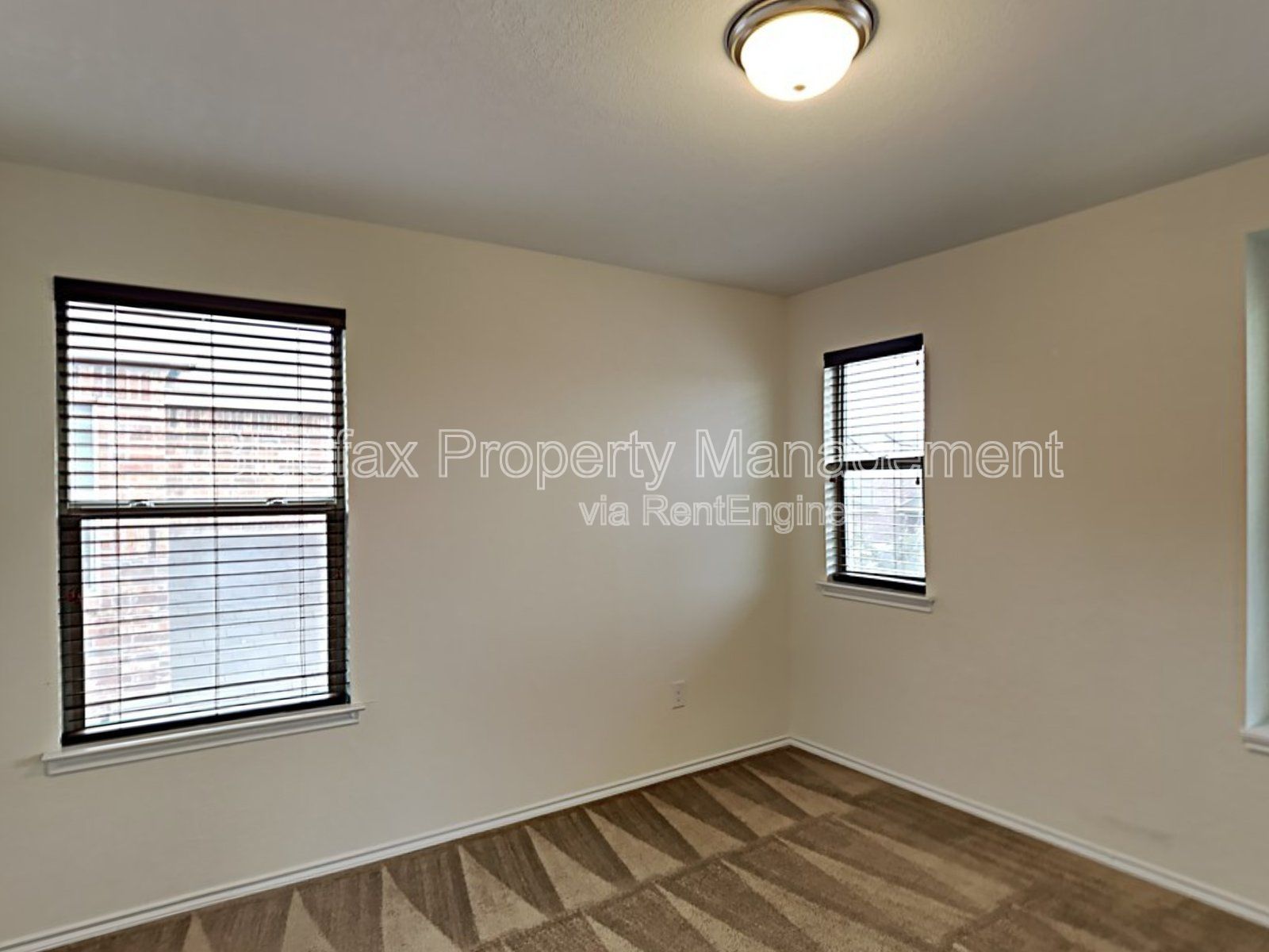 3 Bedroom Home with Solar Panels just MINUTES FROM JBSA LACKLAND property image