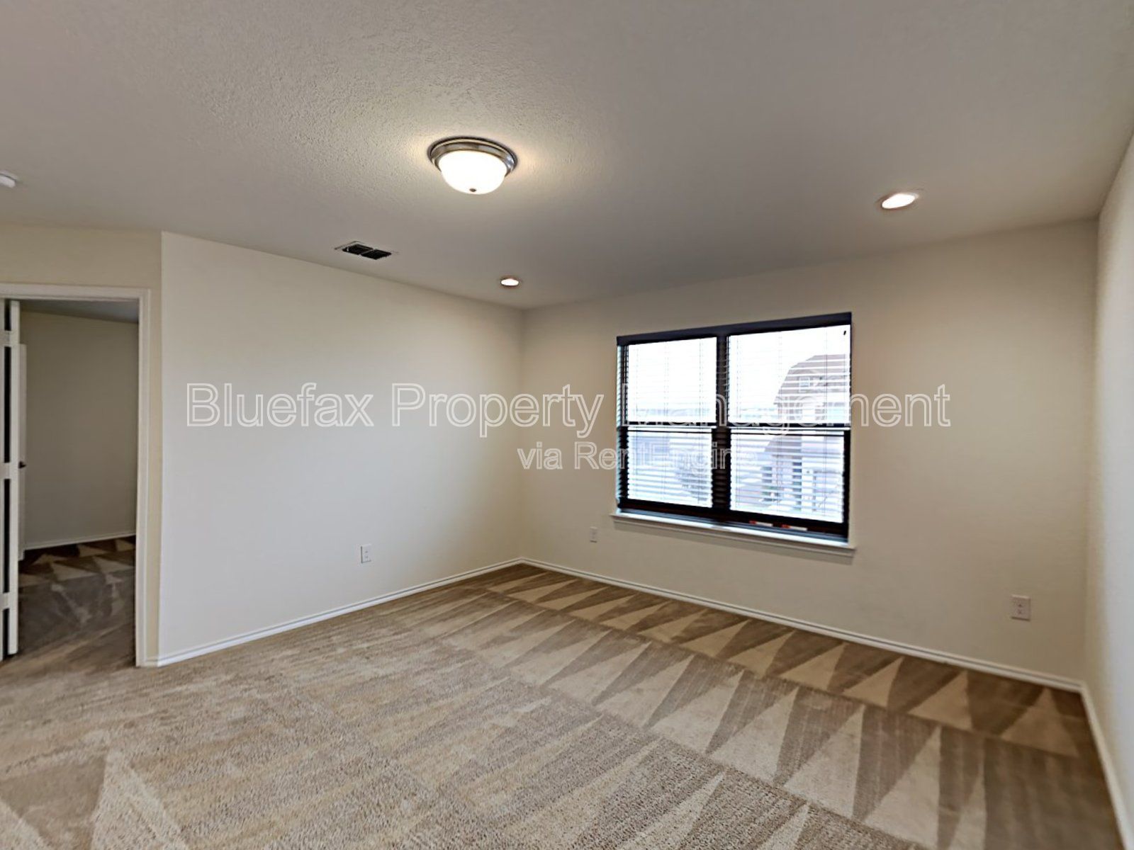 3 Bedroom Home with Solar Panels just MINUTES FROM JBSA LACKLAND property image
