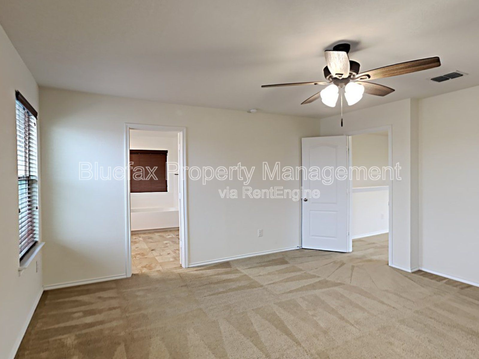 3 Bedroom Home with Solar Panels just MINUTES FROM JBSA LACKLAND property image
