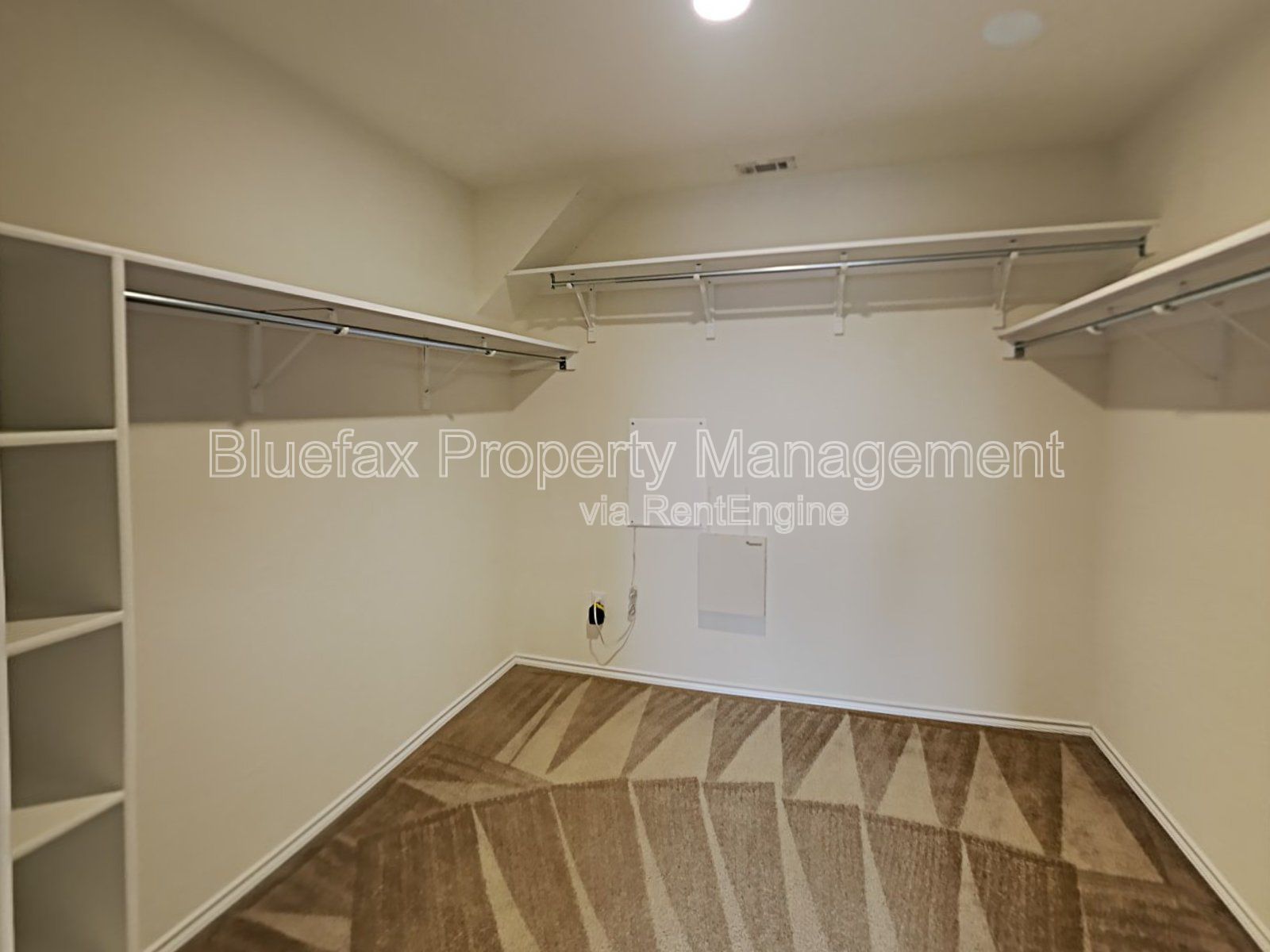 3 Bedroom Home with Solar Panels just MINUTES FROM JBSA LACKLAND property image