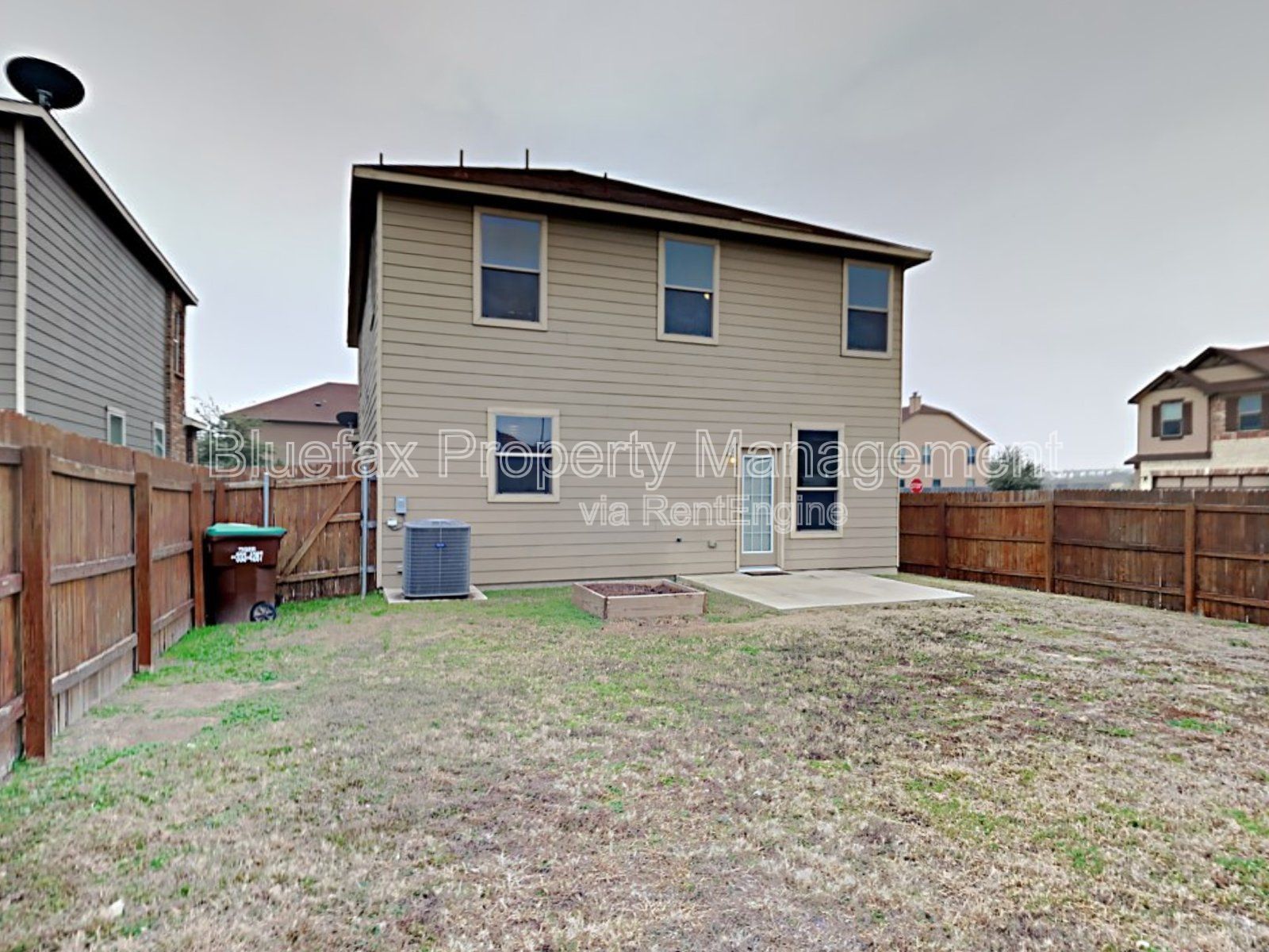 3 Bedroom Home with Solar Panels just MINUTES FROM JBSA LACKLAND property image