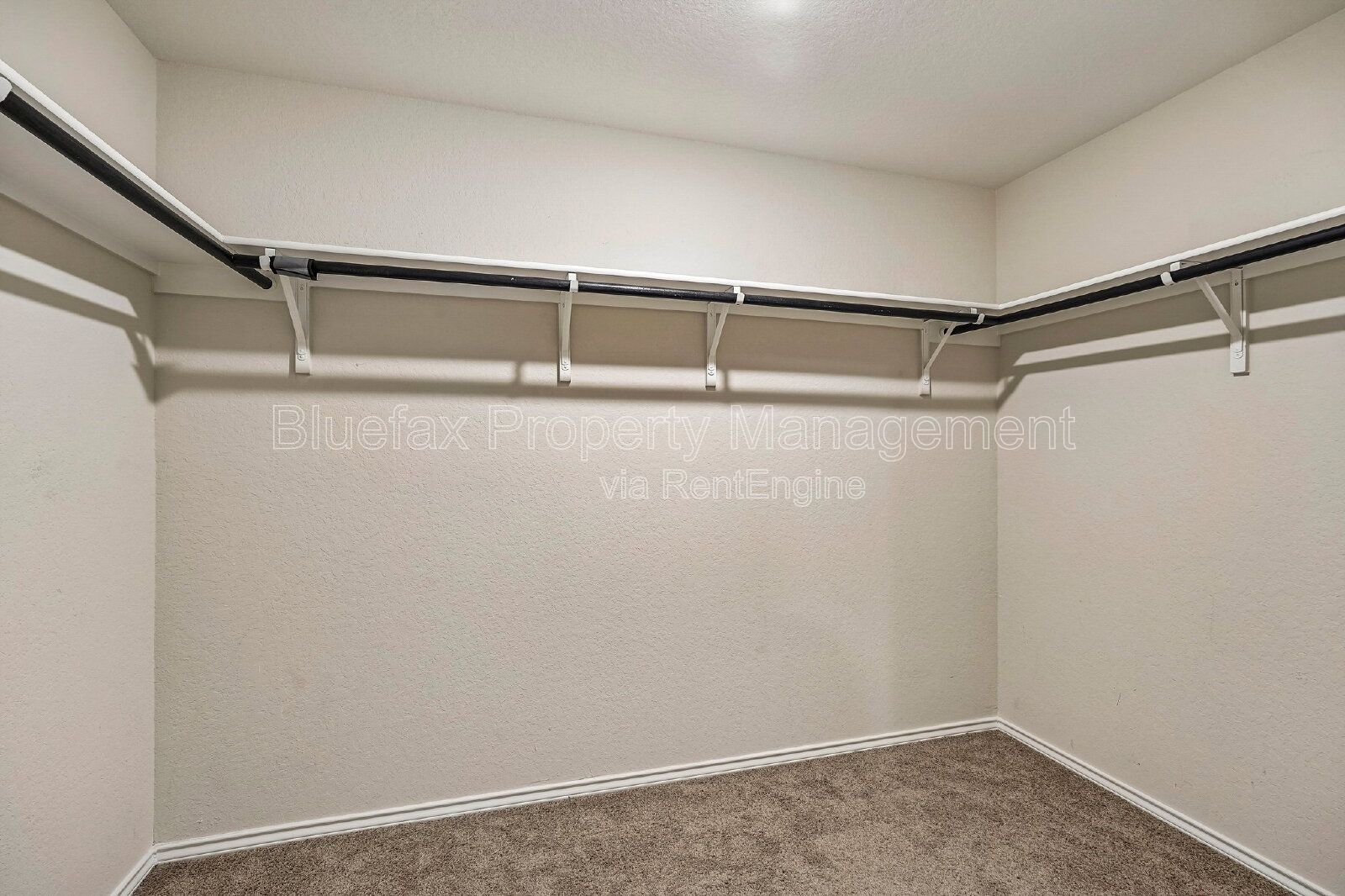 5 Bedrooms with 2 Amazing Amenity Centers! Refrigerator Included. property image