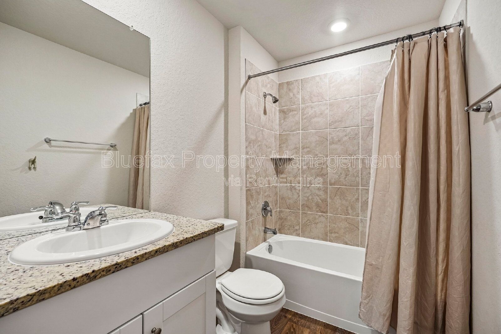 5 Bedrooms with 2 Amazing Amenity Centers! Refrigerator Included. property image