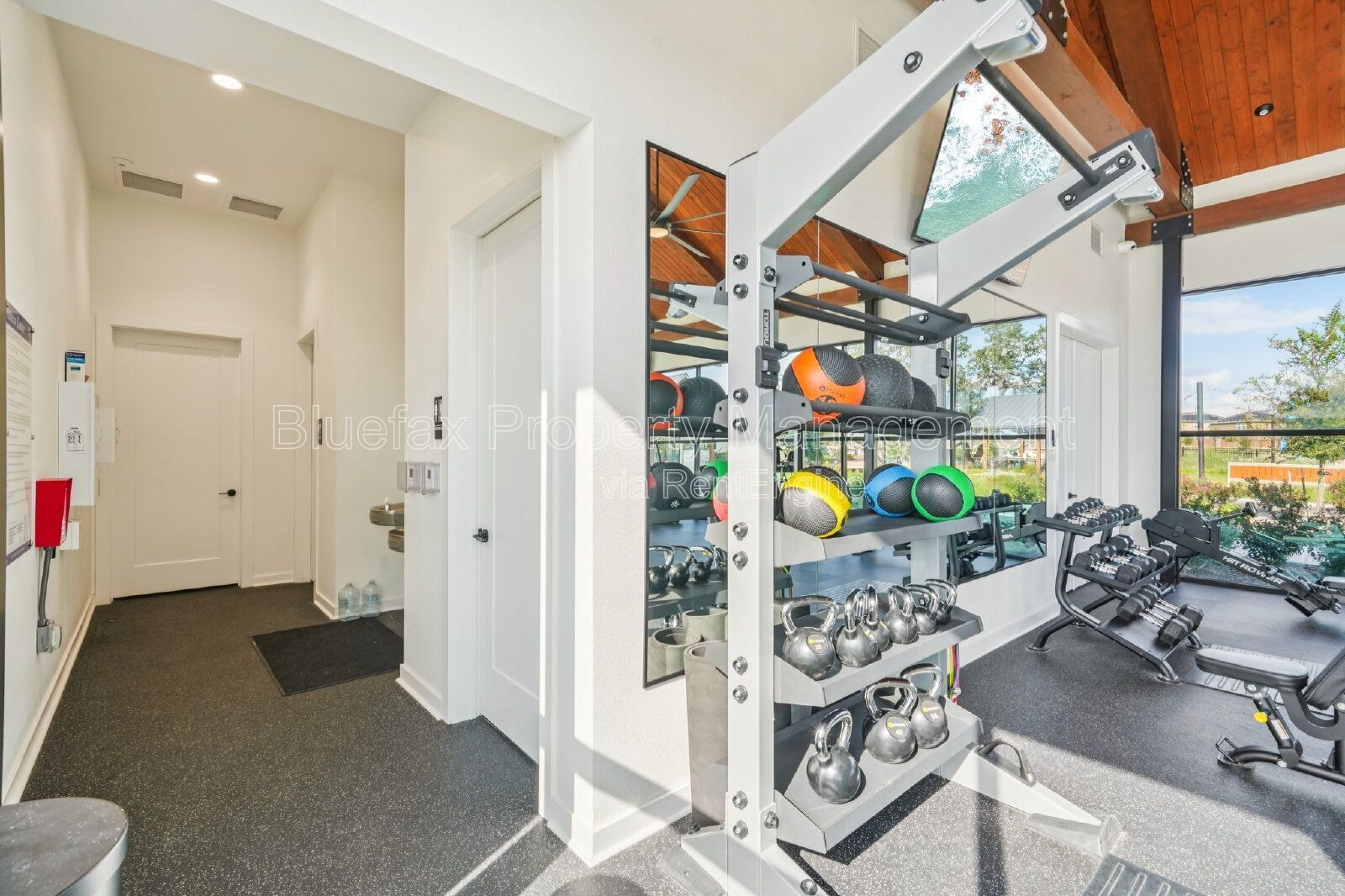 5 Bedrooms with 2 Amazing Amenity Centers! Refrigerator Included. property image