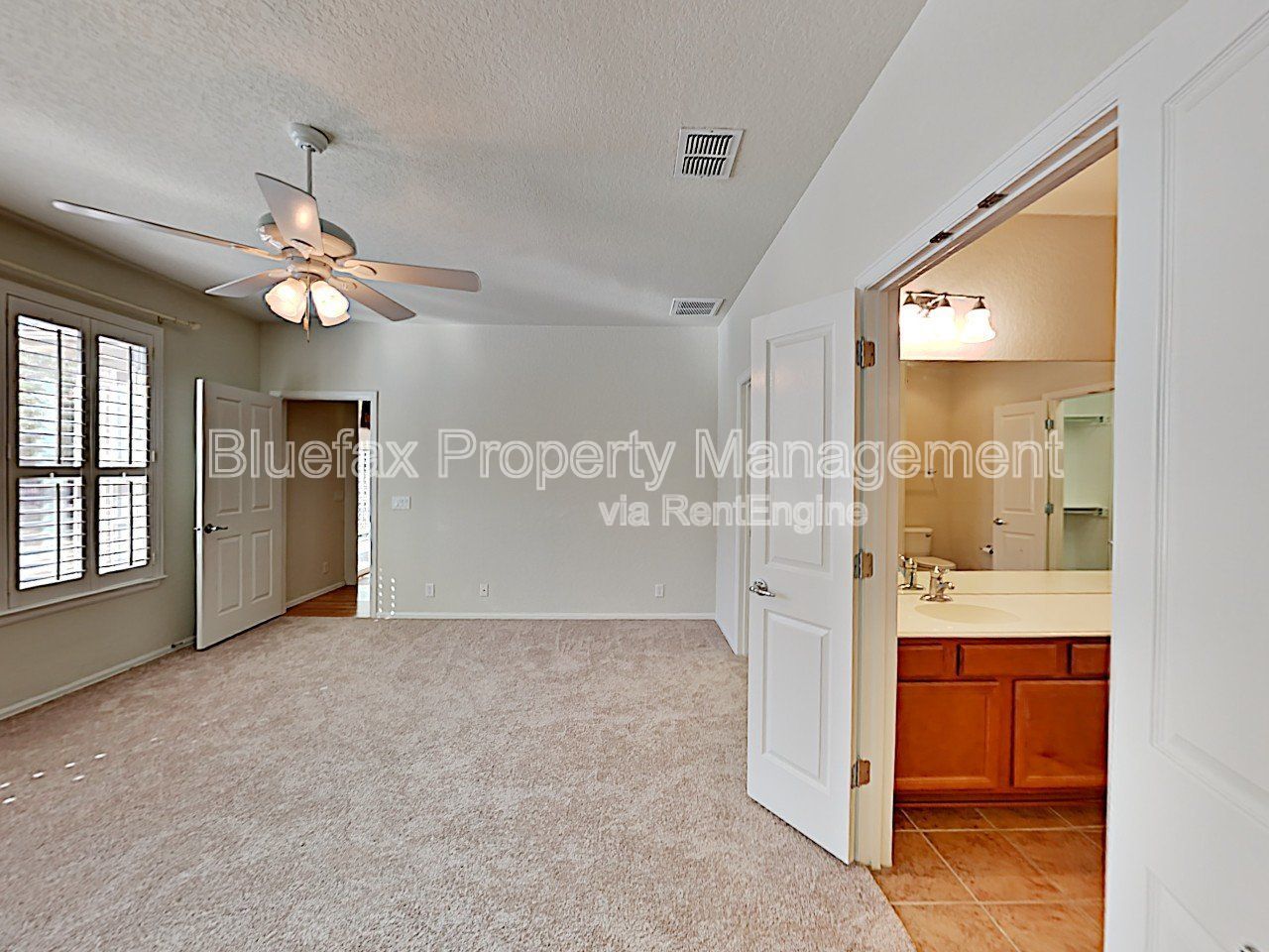 Charming 1 Story 3 Bedroom 2 Bath Home located in Dell Webb's 55+ Hill Country Retreat Neighborhood!  Includes HUGE Amenity Center w Pools, Courts, Work Facility and More! property image
