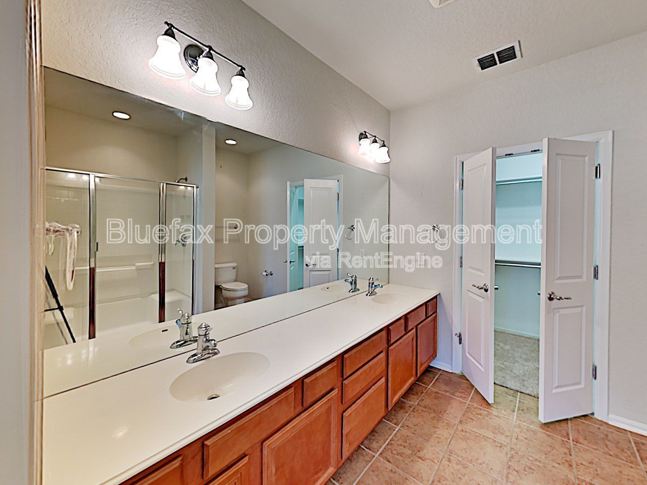 Charming 1 Story 3 Bedroom 2 Bath Home located in Dell Webb's 55+ Hill Country Retreat Neighborhood!  Includes HUGE Amenity Center w Pools, Courts, Work Facility and More! property image