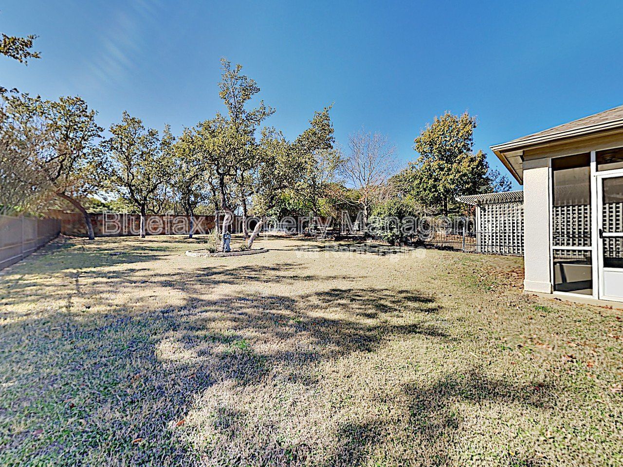 Charming 1 Story 3 Bedroom 2 Bath Home located in Dell Webb's 55+ Hill Country Retreat Neighborhood!  Includes HUGE Amenity Center w Pools, Courts, Work Facility and More! property image