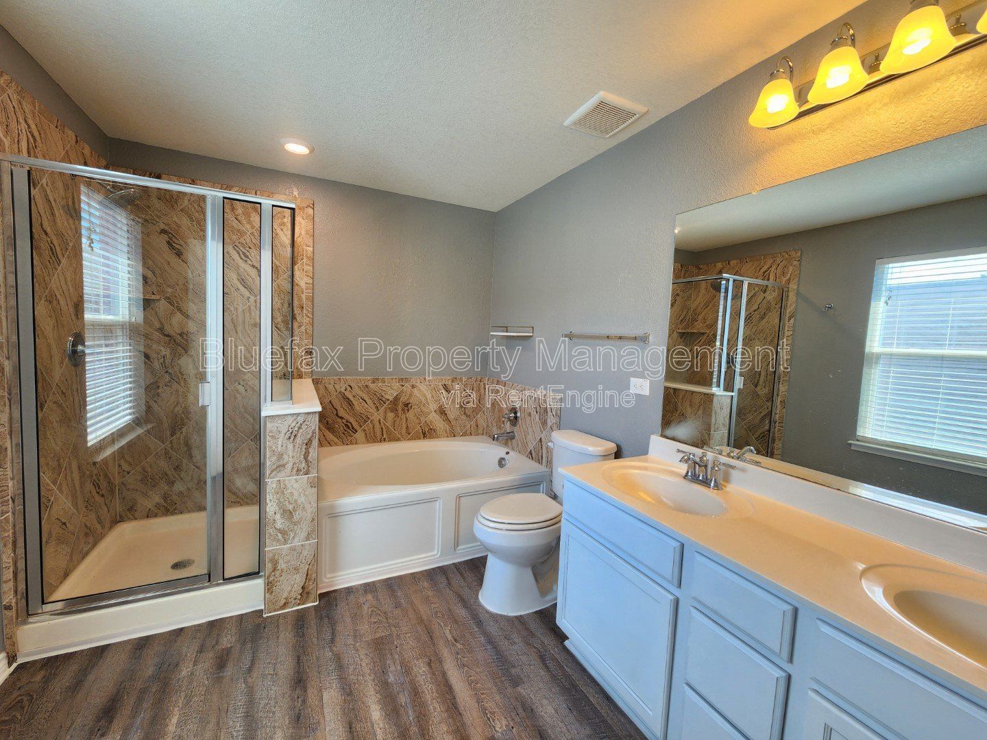 HUGE Covered Patio with Built In Counters, a Refrigerator and a Place for Your Grill! property image