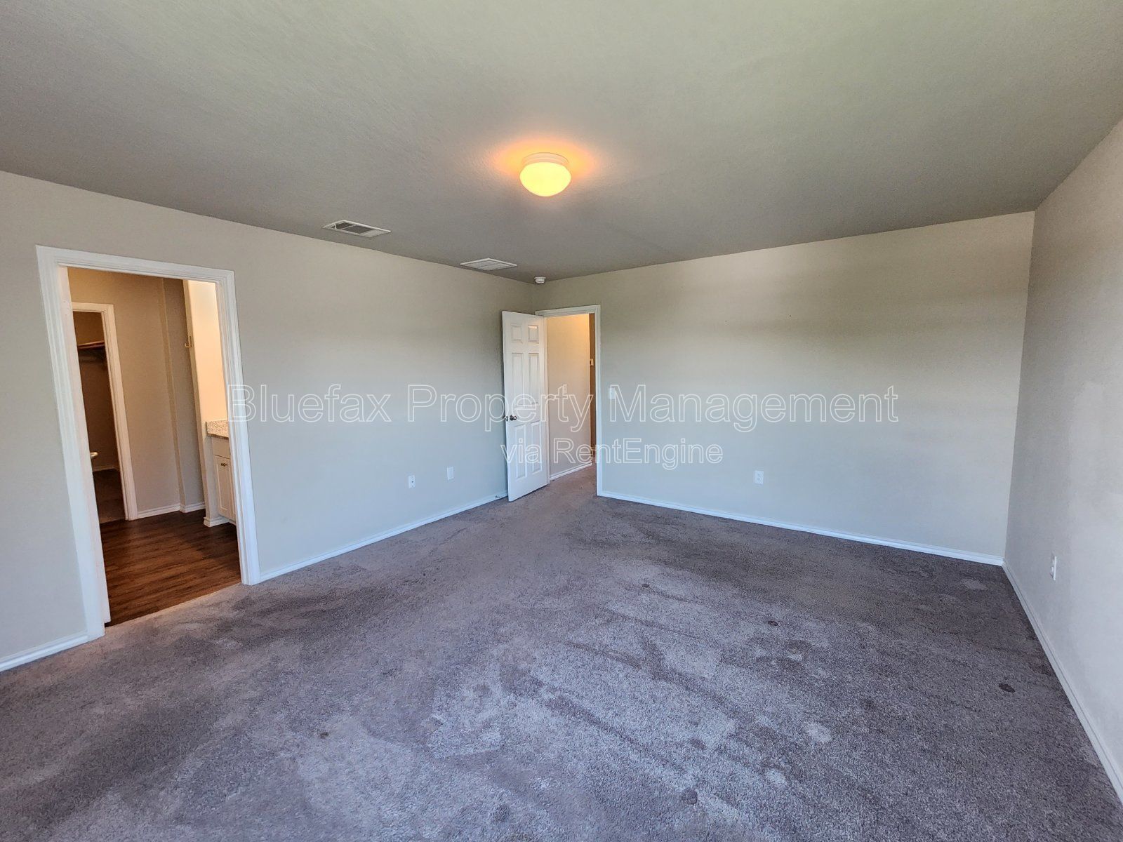 Gorgeous 3 Bedroom Home with Huge Back Yard just minutes from Lackland property image