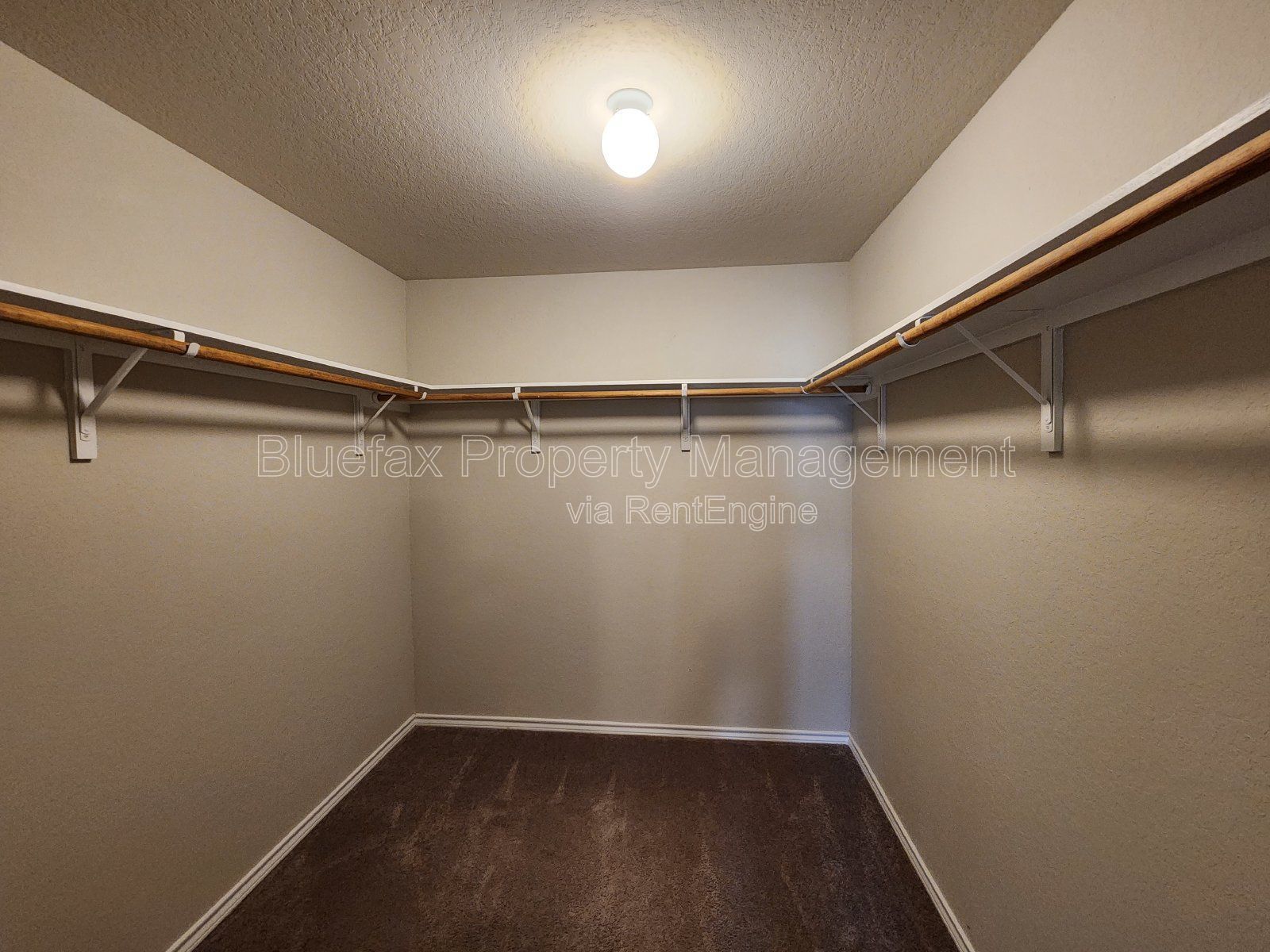 Gorgeous 3 Bedroom Home with Huge Back Yard just minutes from Lackland property image