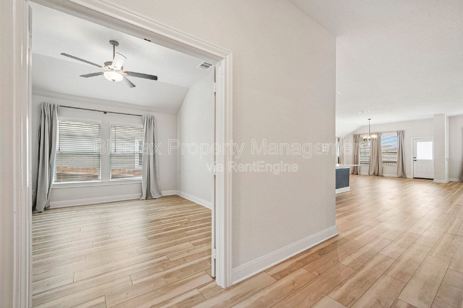 Almost 3000 Sq.Ft. 4 Bedroom 1 Story with 3 Car Garage AND a View! property image