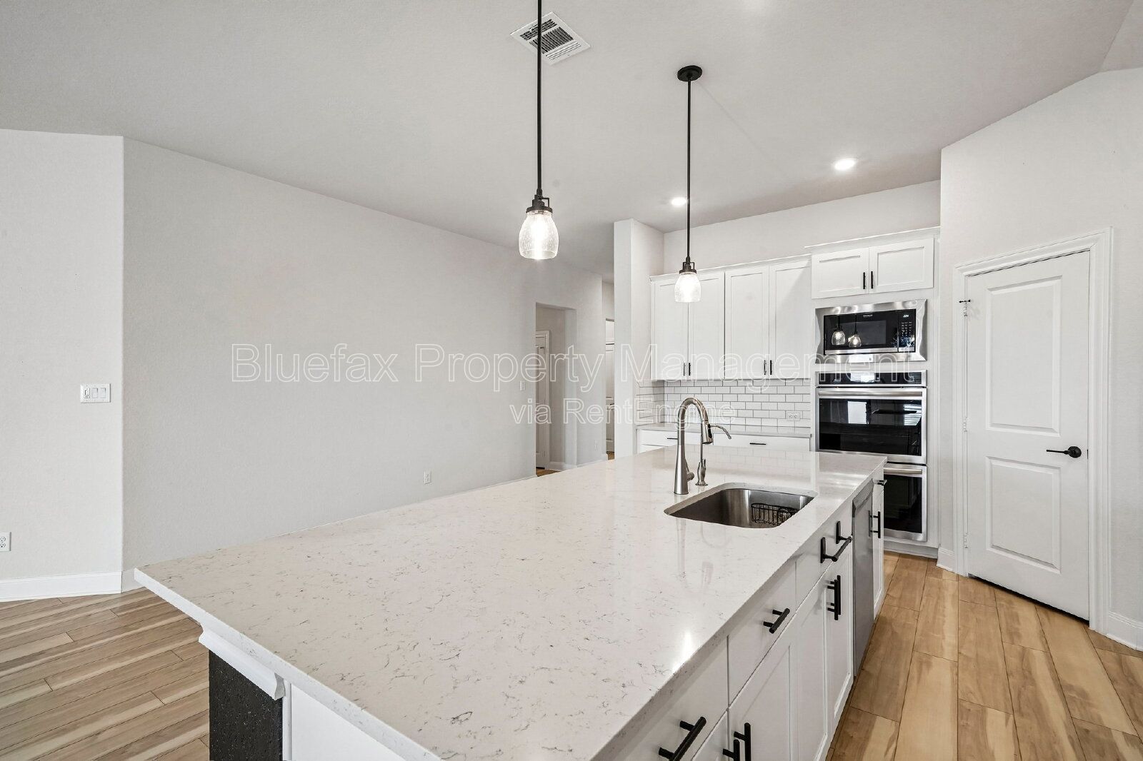 Almost 3000 Sq.Ft. 4 Bedroom 1 Story with 3 Car Garage AND a View! property image