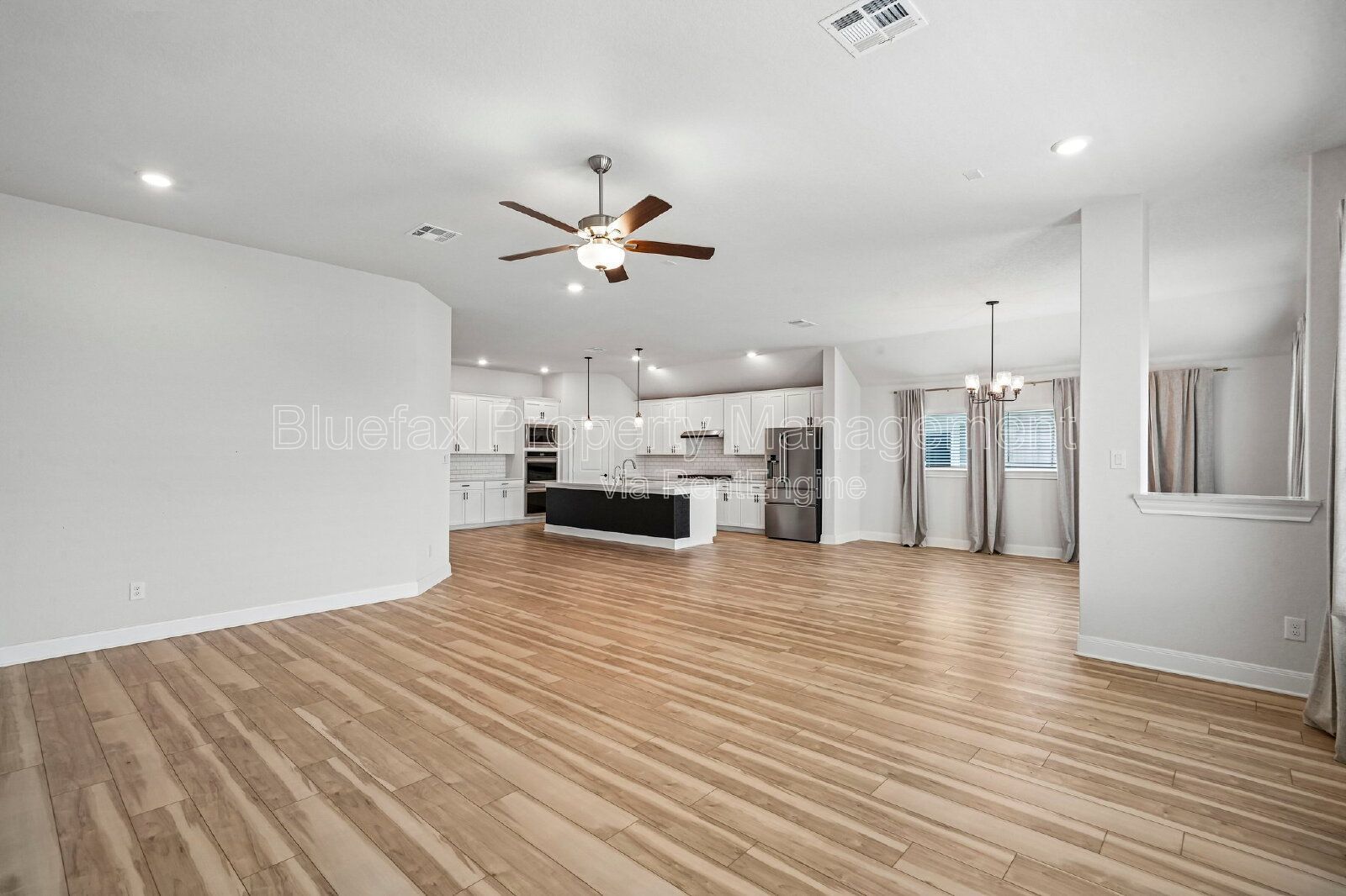 Almost 3000 Sq.Ft. 4 Bedroom 1 Story with 3 Car Garage AND a View! property image