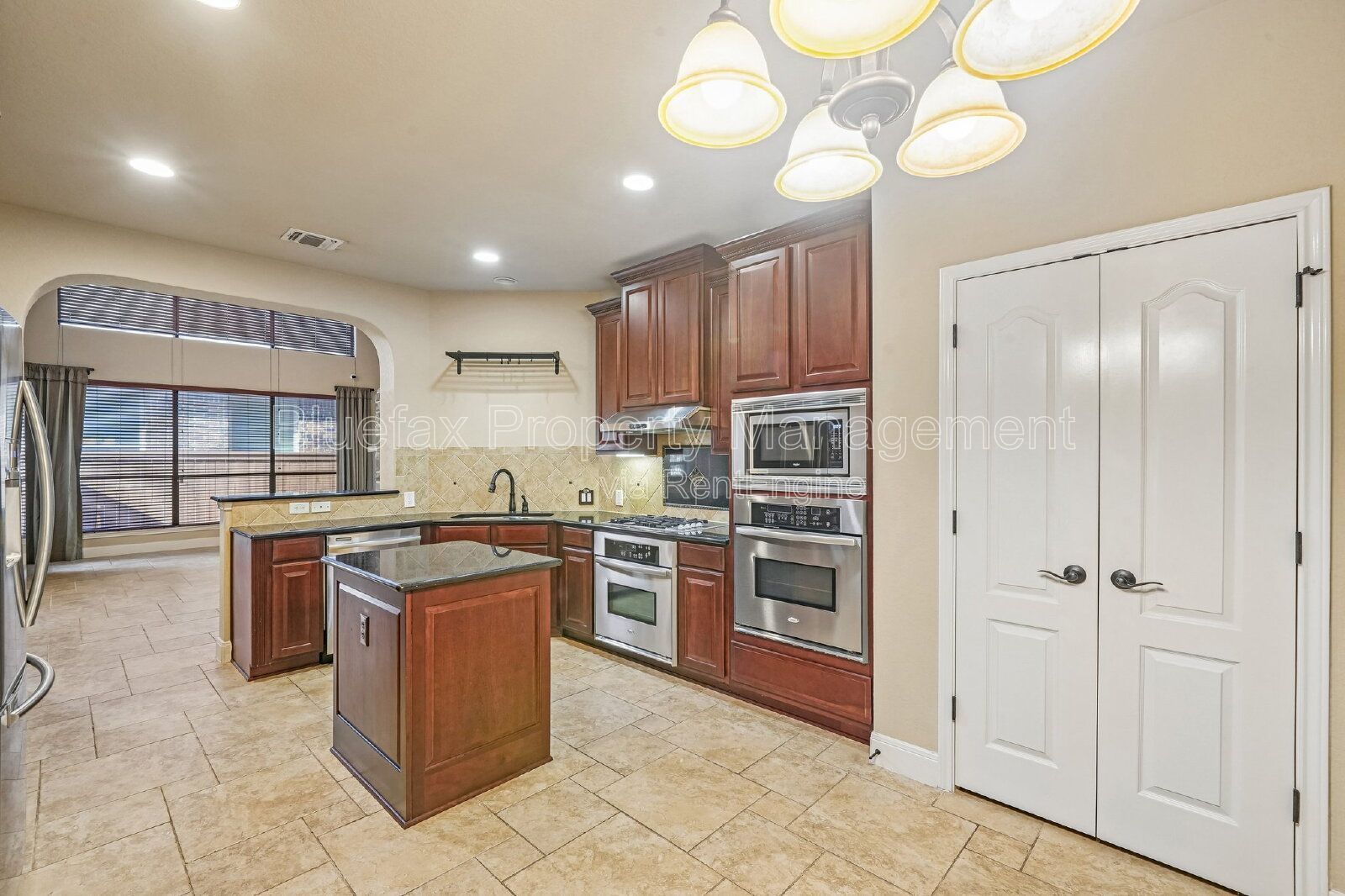 LARGE 2 Story Home with Formal Dining Room and Office Space in Stillwater Ranch property image