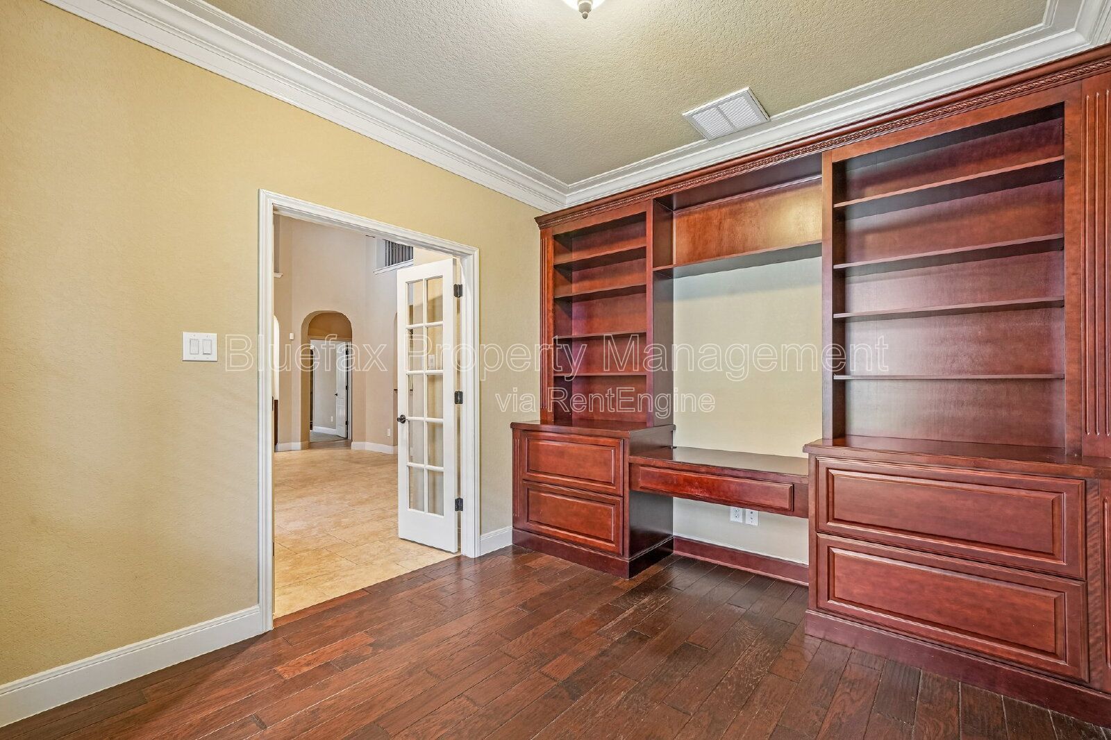 LARGE 2 Story Home with Formal Dining Room and Office Space in Stillwater Ranch property image
