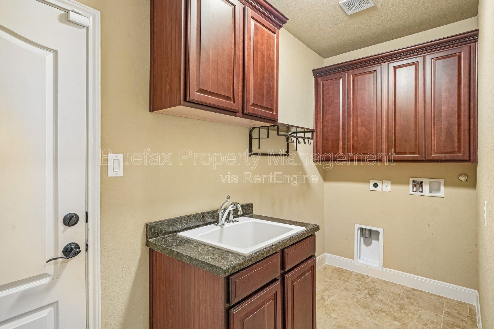 LARGE 2 Story Home with Formal Dining Room and Office Space in Stillwater Ranch property image