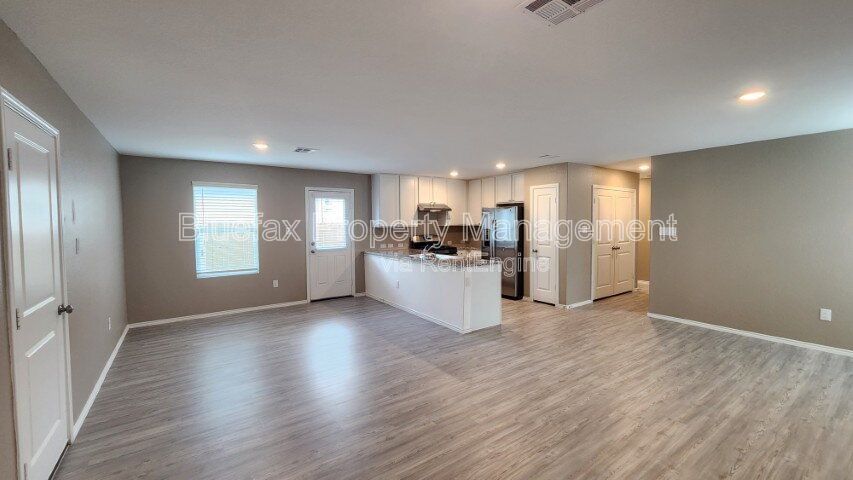 4 Bedroom Single Storm Home with GREAT Amenity Center in The Silos property image