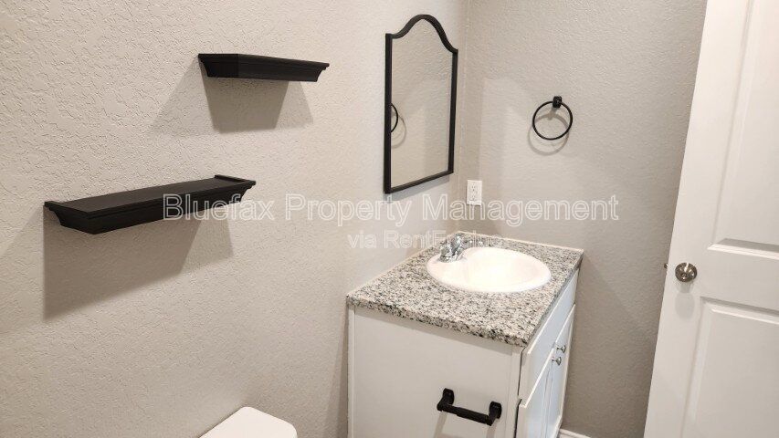 4 Bedroom Single Storm Home with GREAT Amenity Center in The Silos property image