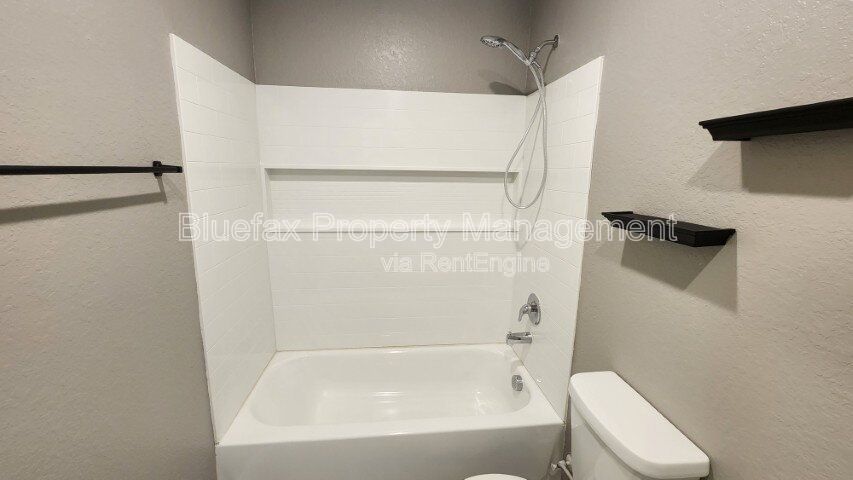 4 Bedroom Single Storm Home with GREAT Amenity Center in The Silos property image
